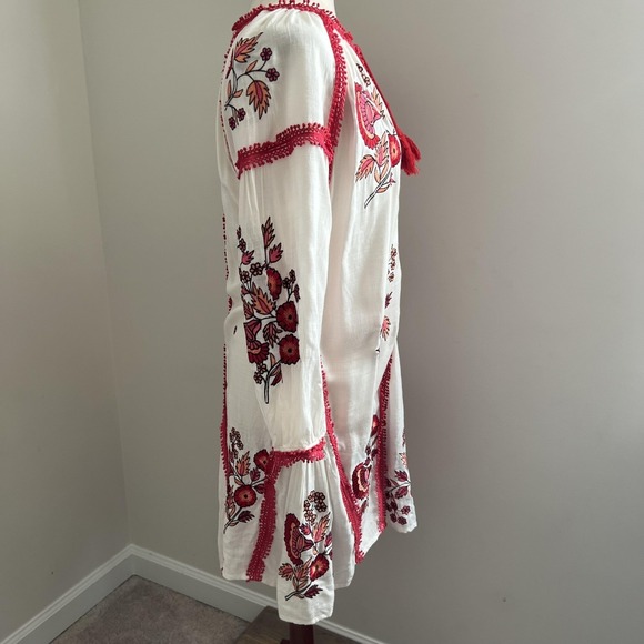 Ranna Gill Dress Womens XS White Red Embroidered Floral Boho Tassel Trim - Picture 4 of 13